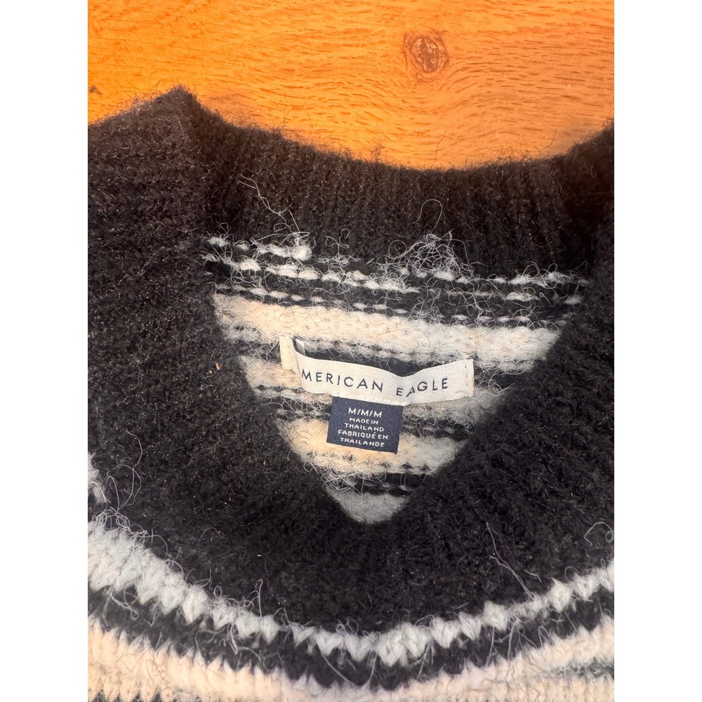 American Eagle Striped Raglan Crewneck Sweater Black White Fuzzy Medium - Picture 5 of 6